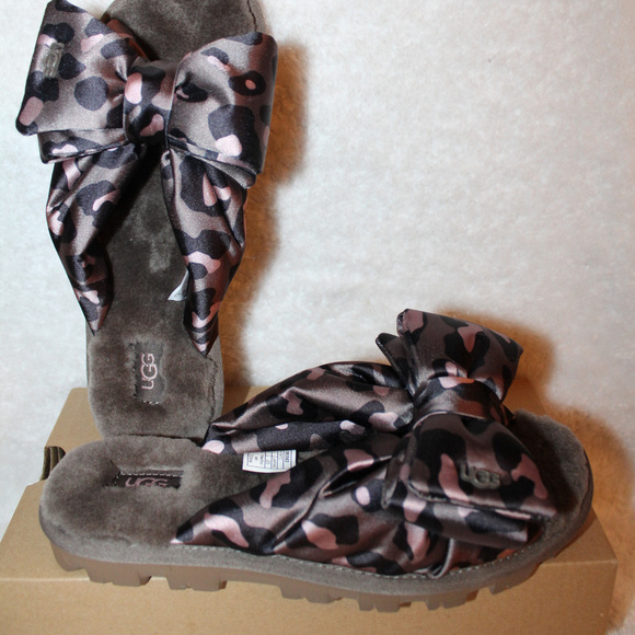 UGG LEOPARD LUSHETTE SLIDE SHEARLING SATIN SANDALS‎ - Picture 1 of 8